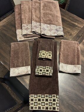 Avanti Brown & Gold Cotton Bath Towel Set